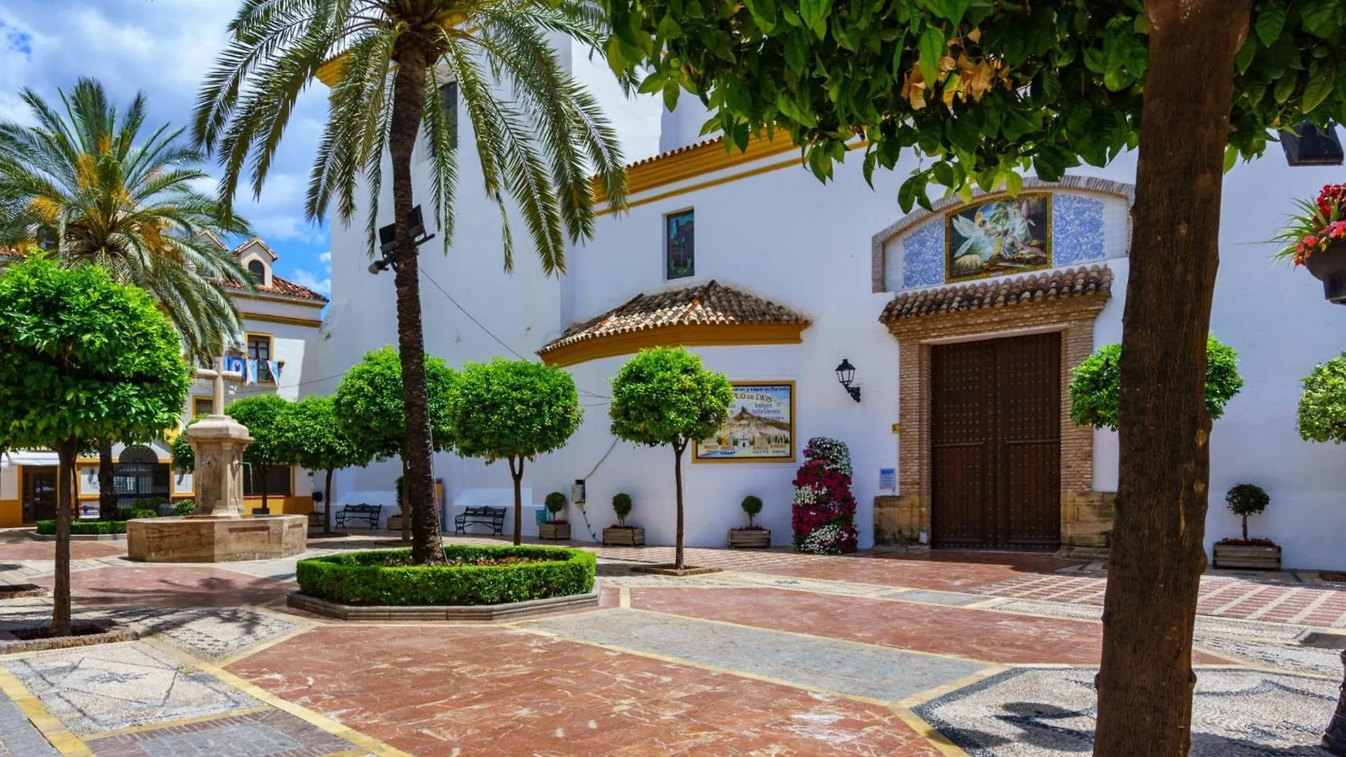 Apartment Lorcrisur By Interhome Marbella